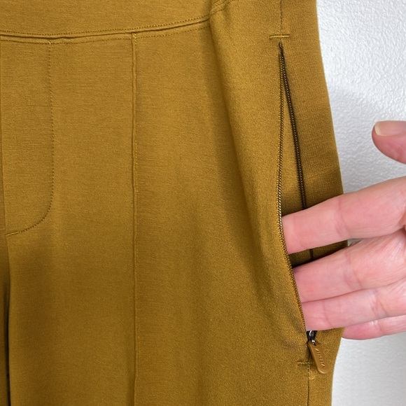 Athleta Eastbound Straight Pant Tencel Spandex Brass Yellow Pull-On Size 6P - Picture 4 of 14